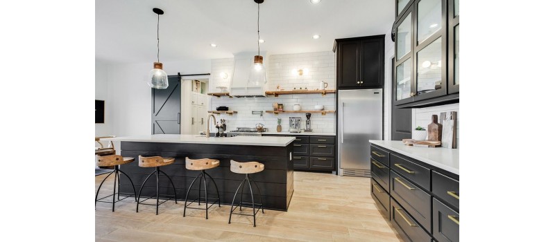 5 Black Kitchen Cabinets That Are Always In Vogue 5 Black Kitchen Cabinets That Are Always In Vogue